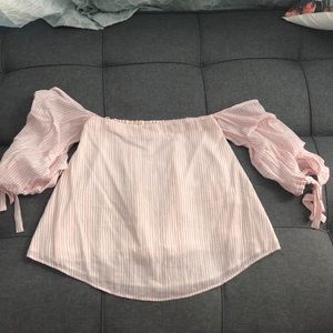 Beautiful Club Monaco Off the shoulder Top